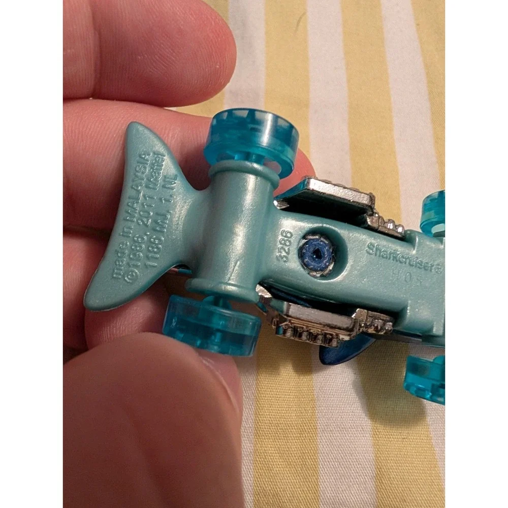 Hot Wheels 2014 HW City Street Beasts Sharkruiser Shark Car 39/250 Blue 1:64